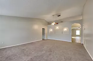 3221 Utah Dr, Deltona, FL 32738 - Photo 3