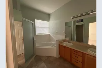 24345 Amberleaf Court, Leesburg, FL 34748 - Photo 9