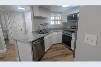 1948 Lake Atriums Circle #120, Orlando, FL 32839 - Photo 3