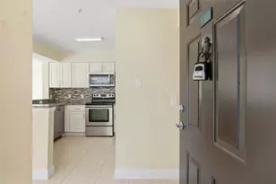 13839 Fairway Island Dr, Orlando, FL 32837 - Photo 3