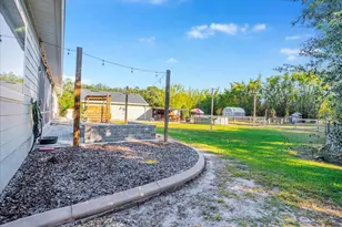 5460 Boutin Ln, Saint Cloud, FL 34772 - Photo 43