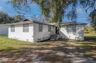 2732 Westside Dr, Leesburg, FL 34748 - Photo 1