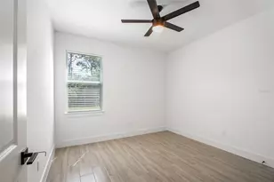 24489 SW Kingsway Cir, Arcadia, FL 34269 - Photo 27