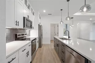 24489 SW Kingsway Cir, Arcadia, FL 34269 - Photo 19