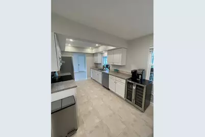 5219 Bimini Drive, Bradenton, FL 34210 - Photo 9