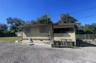 520 W Spring St, Deland, FL 32720 - Photo 13