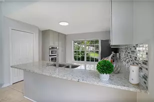 316 Buckingham Cir, Davenport, FL 33897 - Photo 13