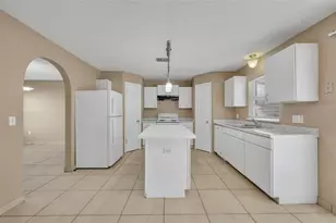 204 Canterbury Ct, Kissimmee, FL 34758 - Photo 11