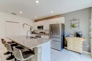 907 Marquette Ct, Deltona, FL 32725 - Photo 9