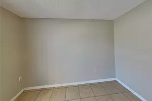 817 Highland Crest Loop, Lake Wales, FL 33853 - Photo 5