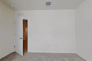 30985 Penny Surf Loop, Wesley Chapel, FL 33545 - Photo 9