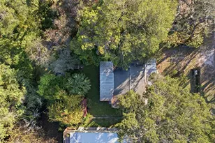 843 Cr 484, Lake Panasoffkee, FL 33538 - Photo 31