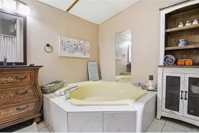 843 Cr 484, Lake Panasoffkee, FL 33538 - Photo 17