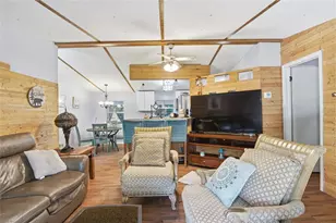 843 Cr 484, Lake Panasoffkee, FL 33538 - Photo 7