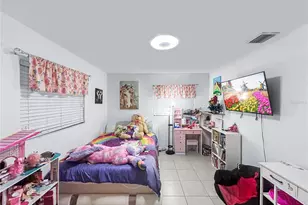 608 W Nelson St, Tavares, FL 32778 - Photo 13