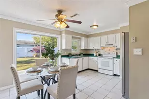 100 Juarez Dr, Kissimmee, FL 34743 - Photo 9