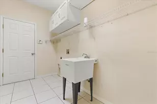 9005 Pinebreeze Dr, Riverview, FL 33578 - Photo 29