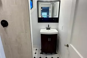 333 S Grove St, Eustis, FL 32726 - Photo 5