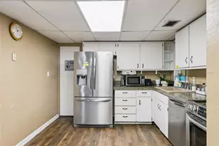 4126 Montrose Ct, Orlando, FL 32812 - Photo 9