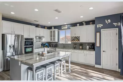 2452 Breezy Meadow Road, Apopka, FL 32712 - Photo 9