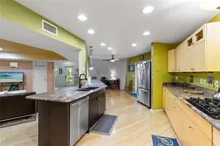 5789 N Apopka Vineland Rd, Orlando, FL 32818 - Photo 13