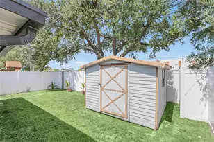 1203 Hendren Dr, Orlando, FL 32807 - Photo 31