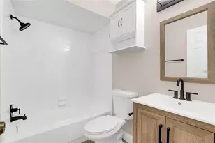 1203 Hendren Dr, Orlando, FL 32807 - Photo 21