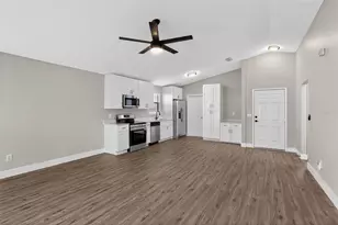 5444 Blueberry Dr, Orlando, FL 32811 - Photo 3