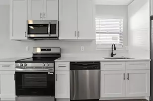 5444 Blueberry Dr, Orlando, FL 32811 - Photo 5