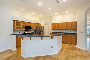 10711 Tavistock Dr, Tampa, FL 33626 - Photo 9