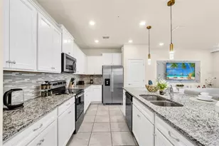 830 Paradise Dr, Davenport, FL 33897 - Photo 7