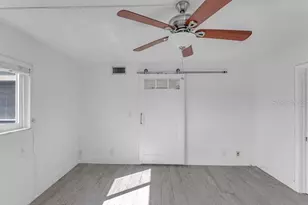 2724 N Garden Dr, Lake Worth, FL 33461 - Photo 17