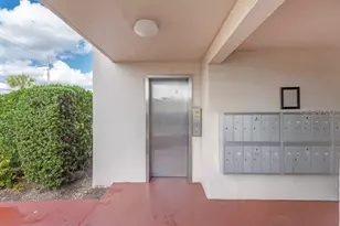 2724 N Garden Dr, Lake Worth, FL 33461 - Photo 3