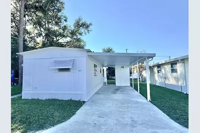 927 Village Drive, Wildwood, FL 34785 - Photo 1