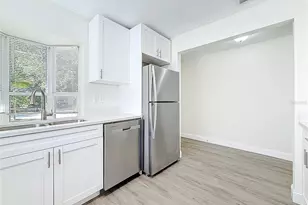 13049 Clay Ave, Largo, FL 33773 - Photo 15