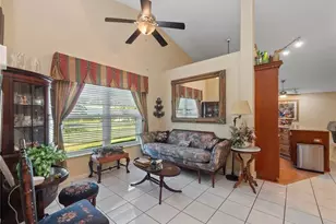 2250 Spring Lake Cir, Saint Cloud, FL 34771 - Photo 15