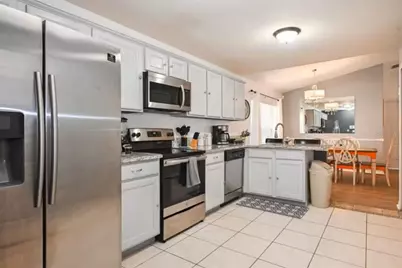 1904 Royal Ridge Drive, Davenport, FL 33896 - Photo 5