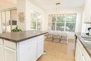 2110 Bunker View Ct, Kissimmee, FL 34746 - Photo 9