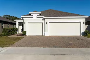 669 Jupiter Beach Rd, Groveland, FL 34736 - Photo 1