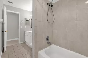 387 Iowa Woods Cir W, Orlando, FL 32824 - Photo 11