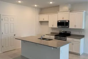 24525 Hodges Reserve Ave, Howey in the Hills, FL 34737 - Photo 3