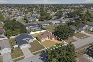 2346 Queenswood Cir, Kissimmee, FL 34743 - Photo 49