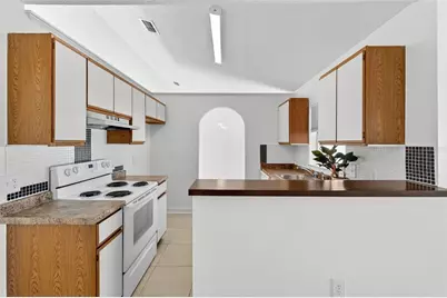 2346 Queenswood Circle, Kissimmee, FL 34743 - Photo 11