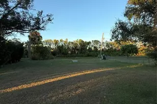 5347 Antoinette St, Sarasota, FL 34232 - Photo 3