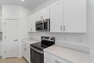 7759 Waterscape Dr, Groveland, FL 34736 - Photo 9