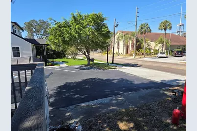 528 E Tarpon Avenue, Tarpon Springs, FL 34689 - Photo 5