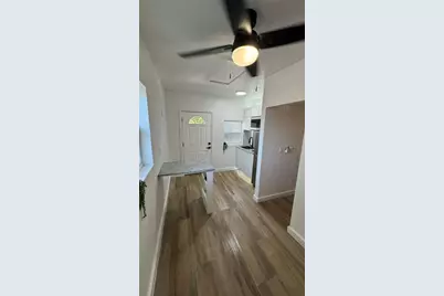 1118 E Linebaugh Avenue, Tampa, FL 33612 - Photo 43