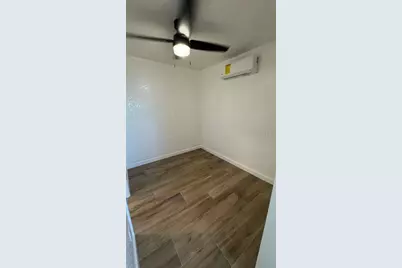 1118 E Linebaugh Avenue, Tampa, FL 33612 - Photo 45