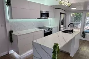 1118 E Linebaugh Ave., Tampa, FL 33612 - Photo 15