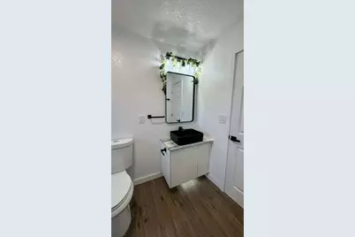 1118 E Linebaugh Avenue, Tampa, FL 33612 - Photo 21